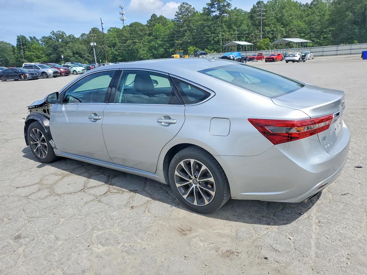 Toyota Avalon Xle Plus