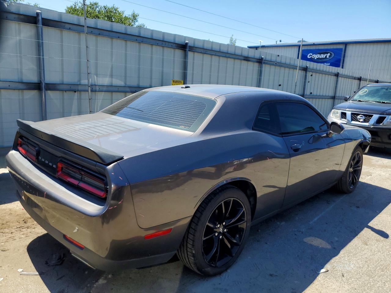 Dodge Challenger Sxt