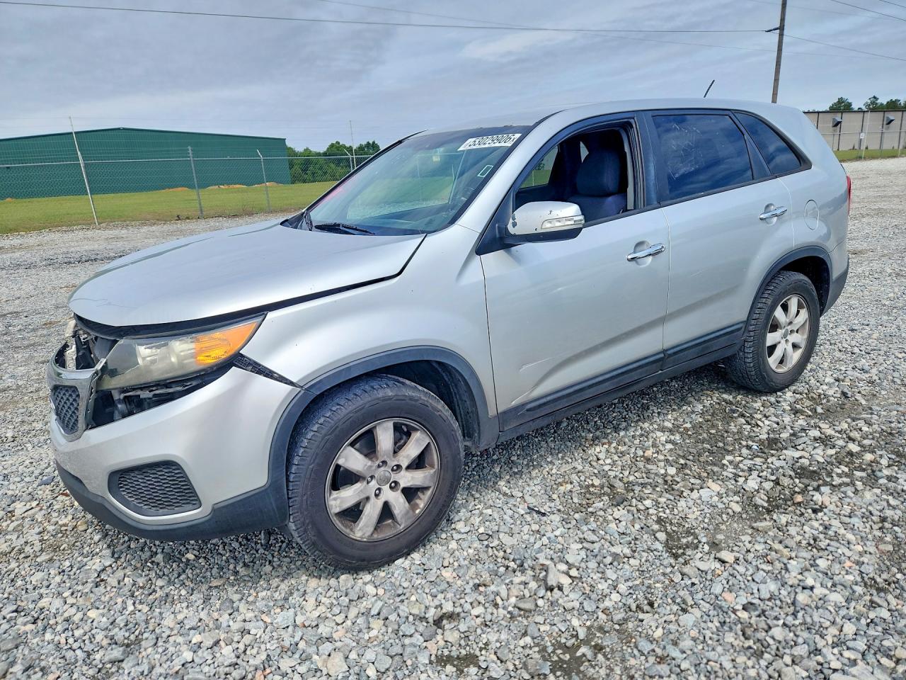 Salvage Kia Sorento Image