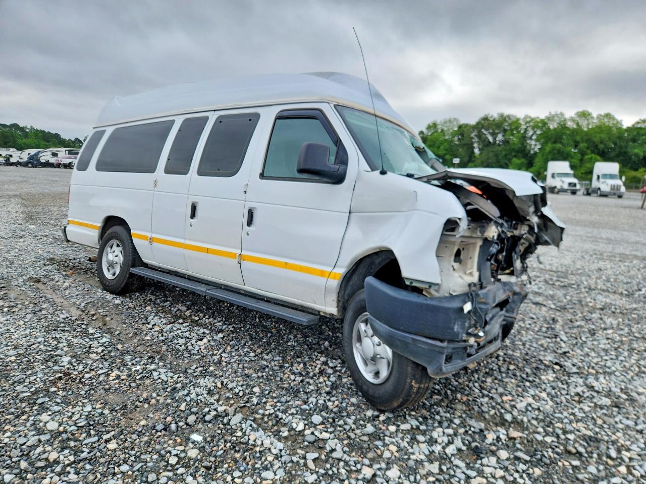 Ford E-250