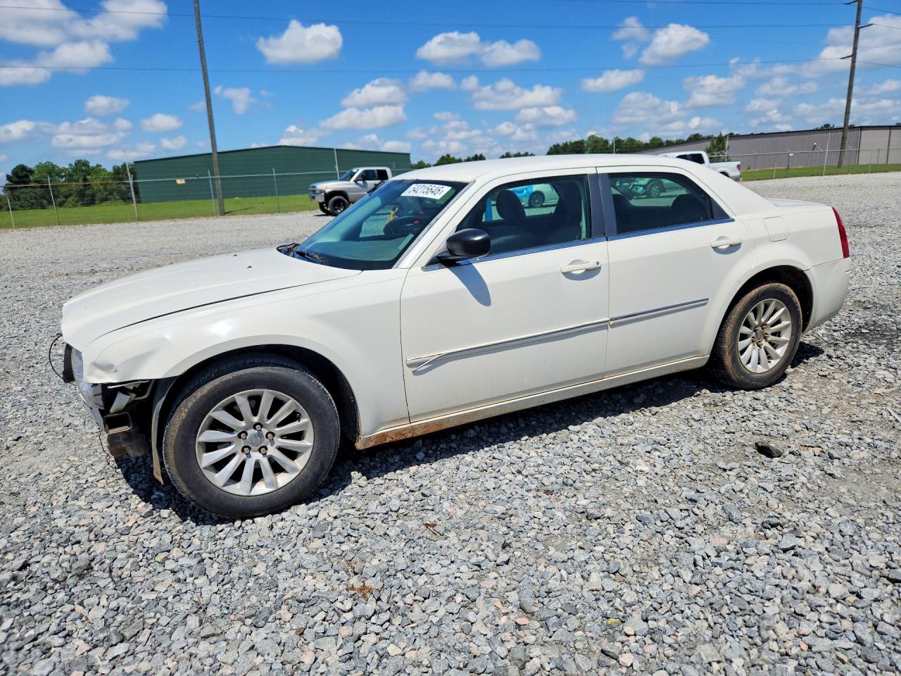 Salvage Chrysler 300 Image
