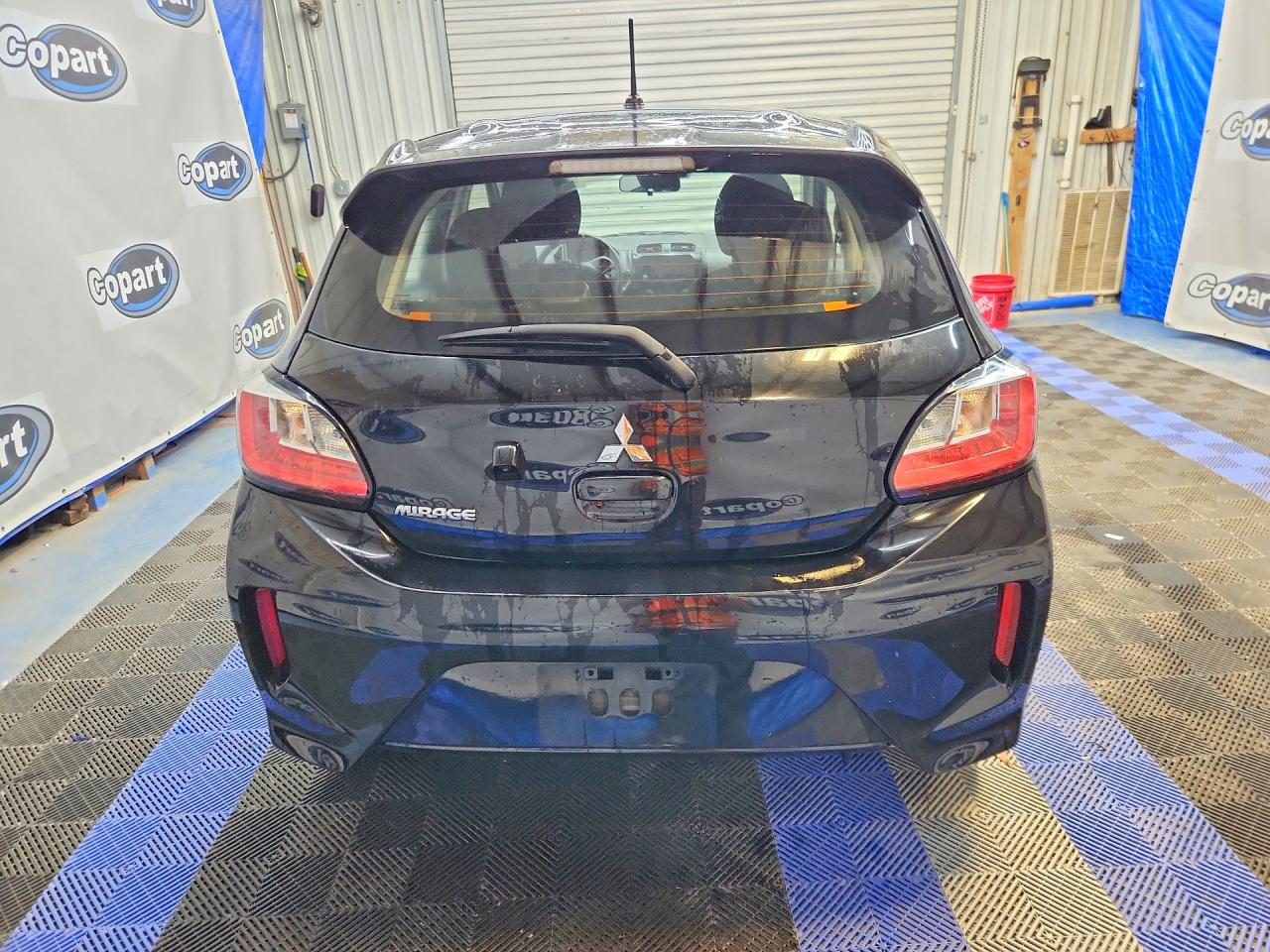 Mitsubishi Mirage Es