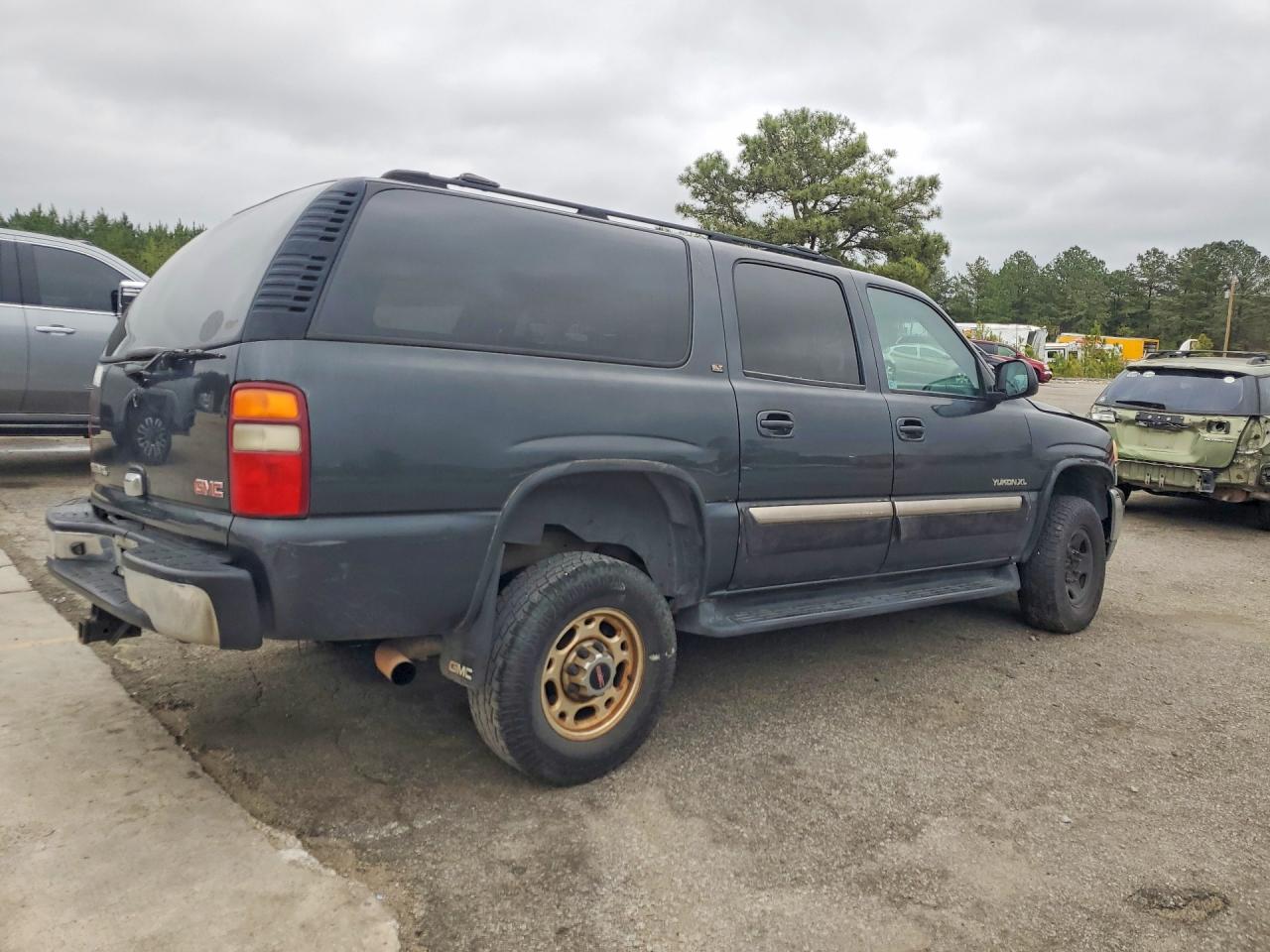 GMC Yukon K2500