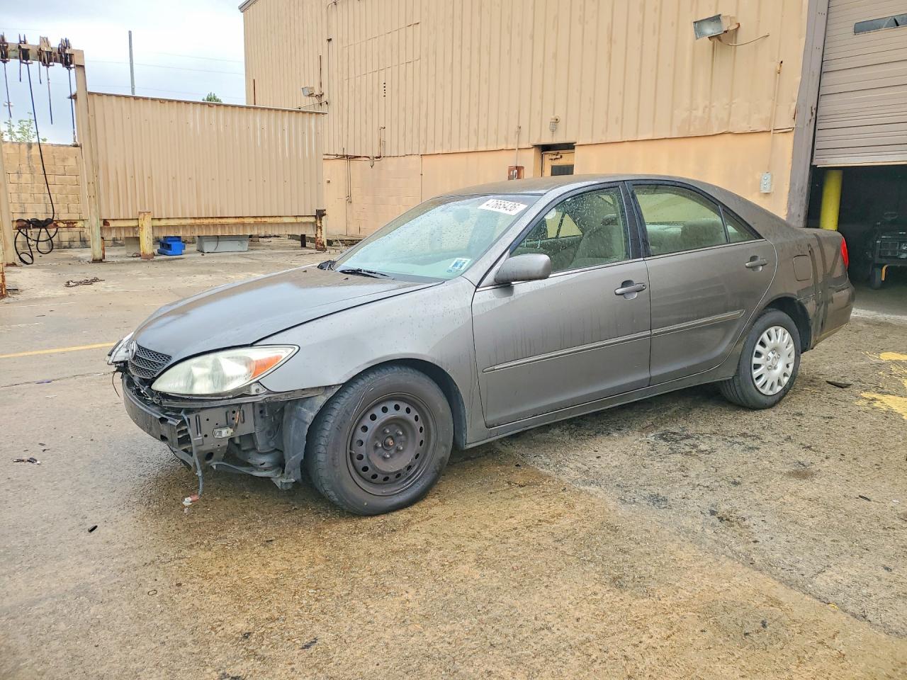 Salvage Toyota Camry Image