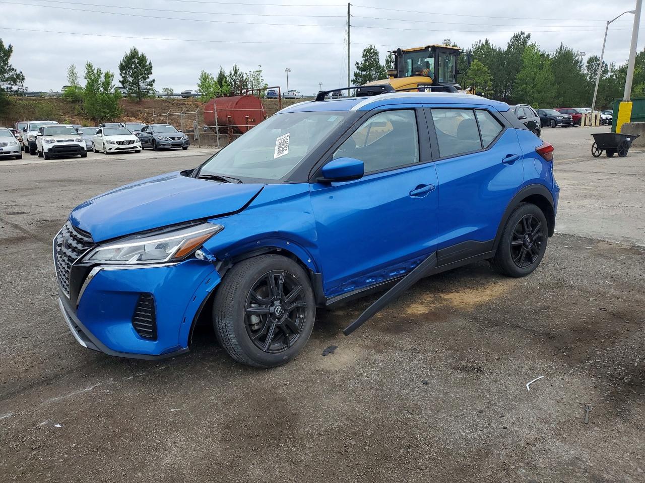 Salvage Nissan Kicks Image
