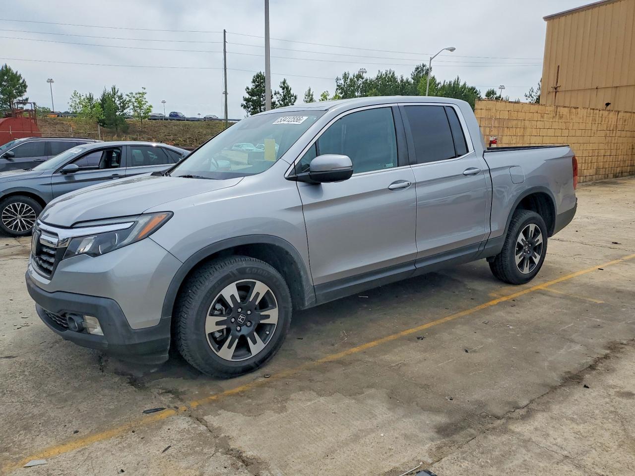 Salvage Honda Ridgeline Image