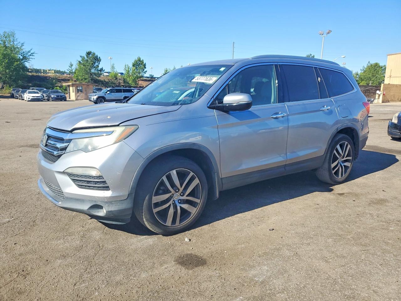 Salvage Honda Pilot Image