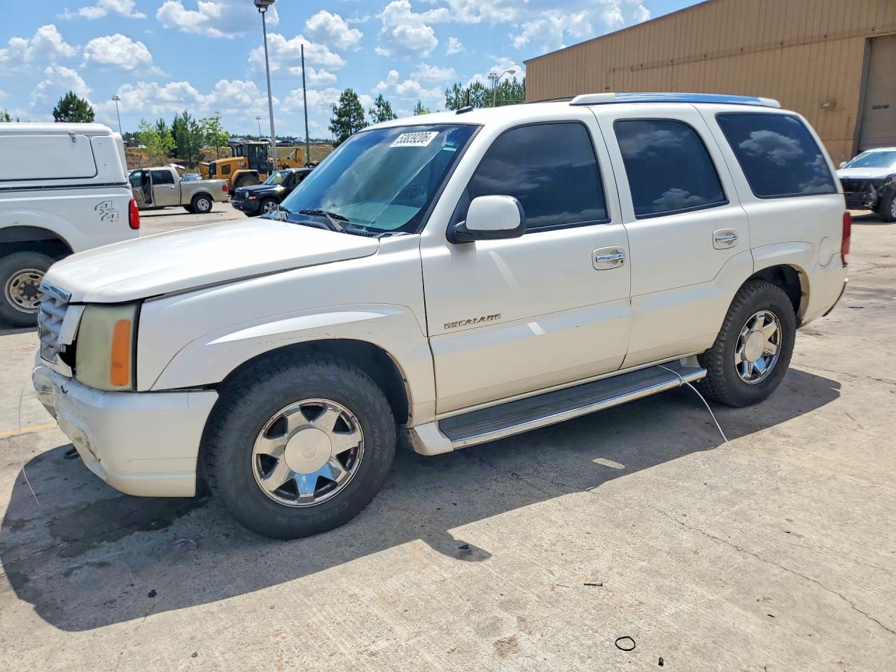 Salvage Cadillac Escalade Image