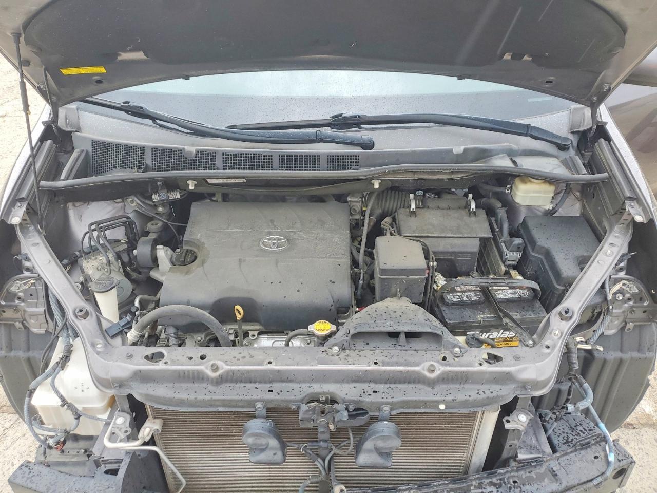 Toyota Sienna Xle 8-passenger