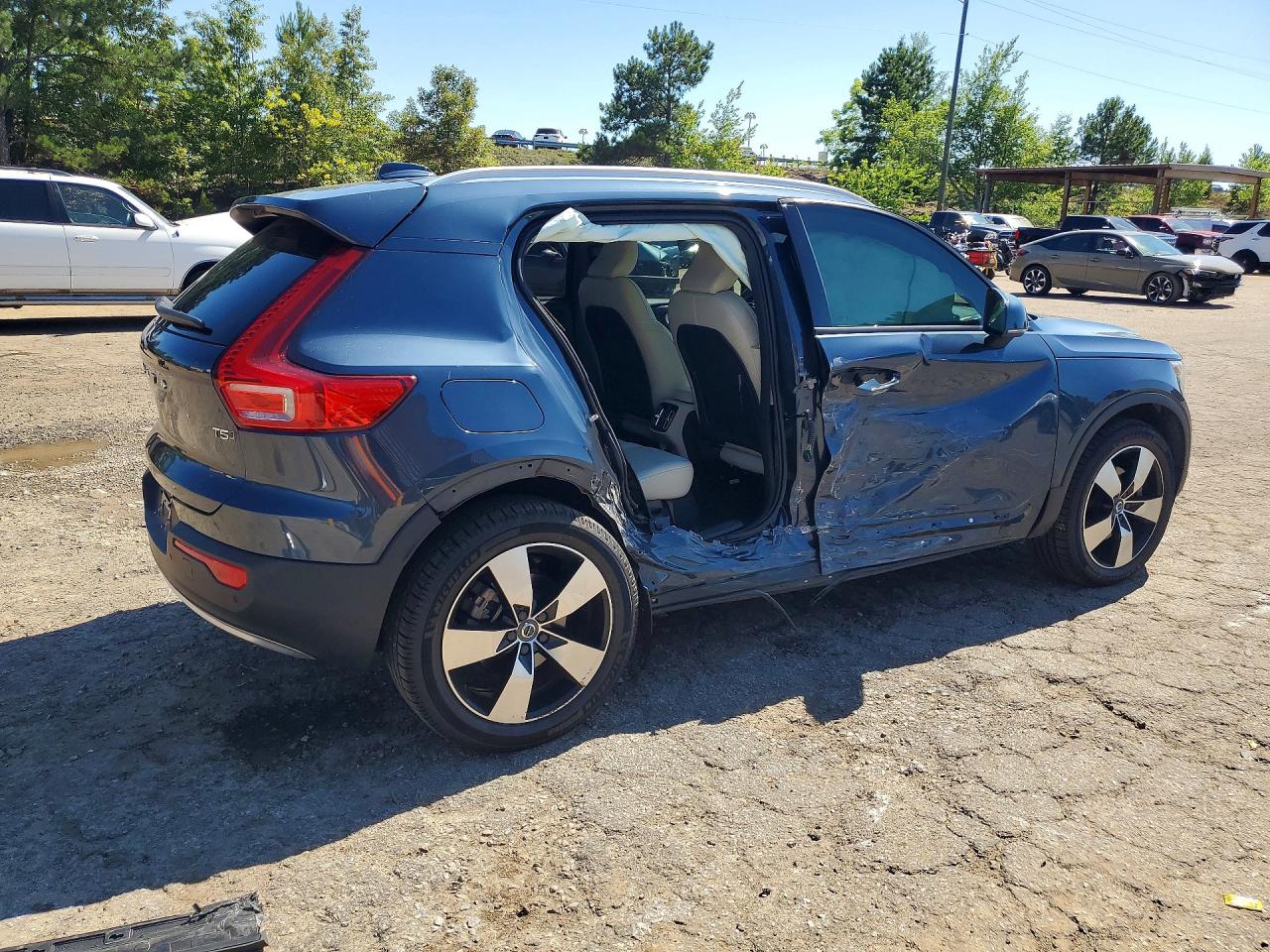 Volvo XC40 T5 Momentum