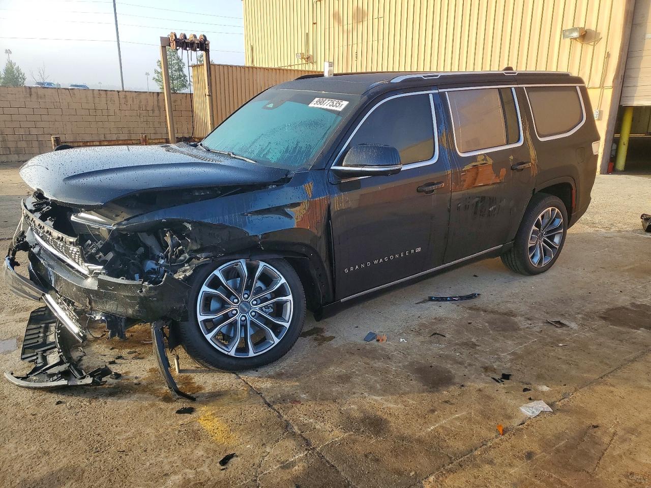 Salvage Jeep Grand Wagoneer Image