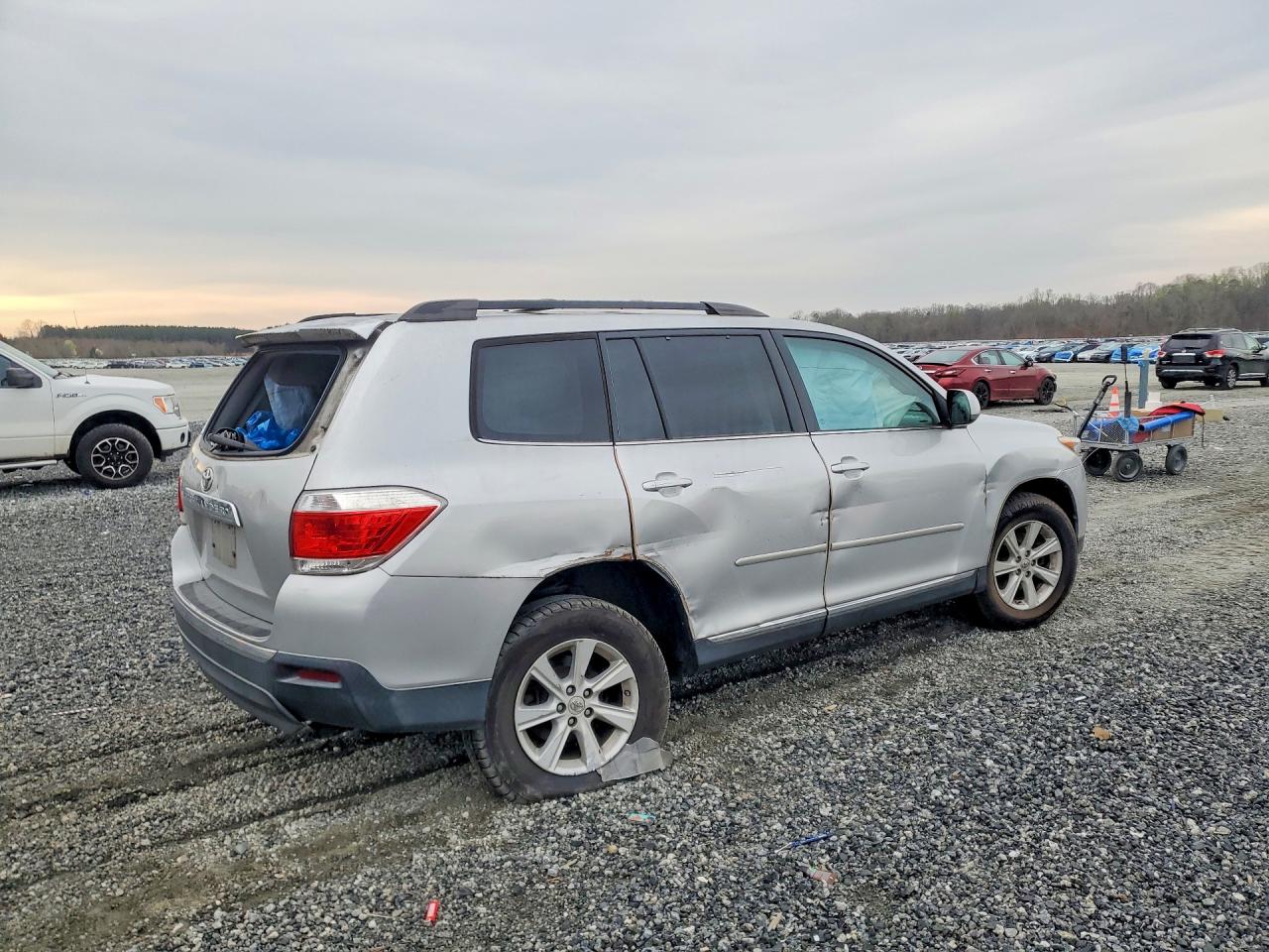 Toyota Highlander Plus