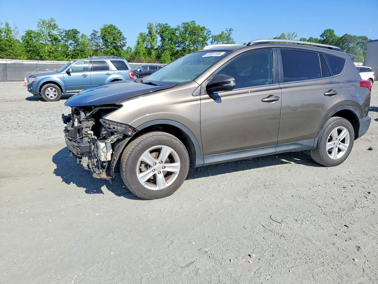 Salvage Toyota RAV4 Image