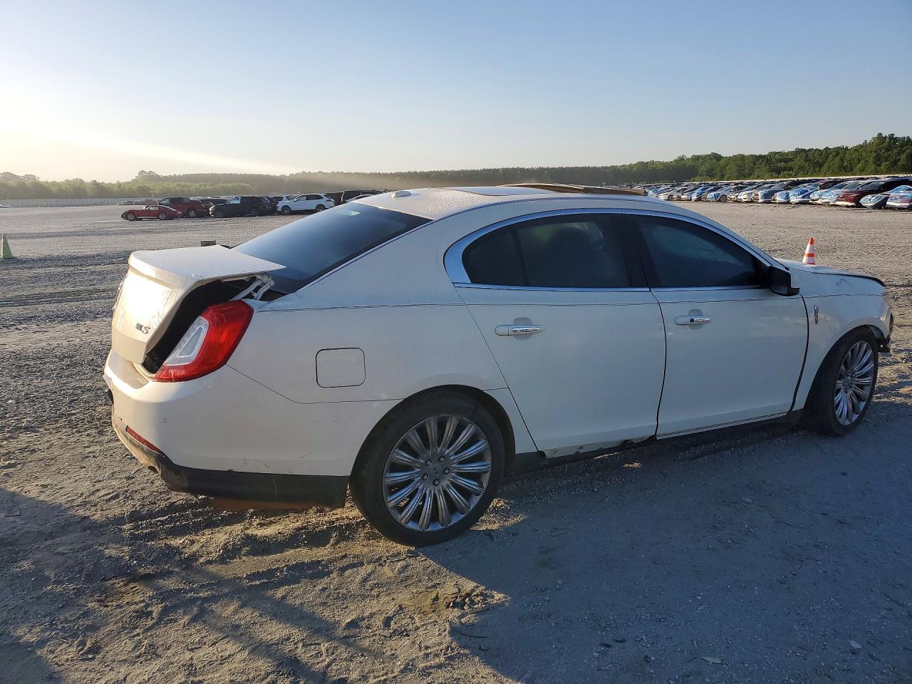 Lincoln MKS