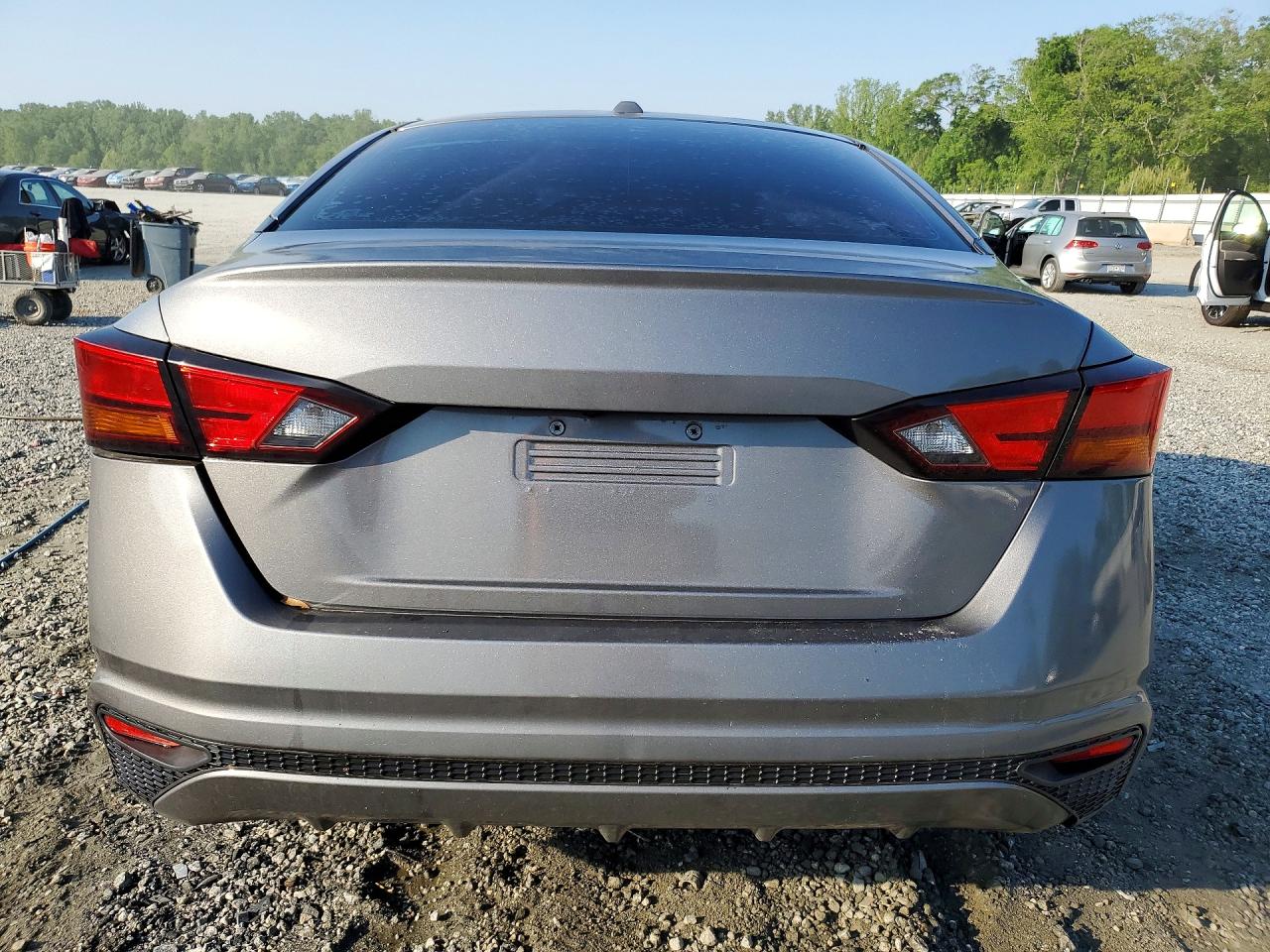 Nissan Altima S