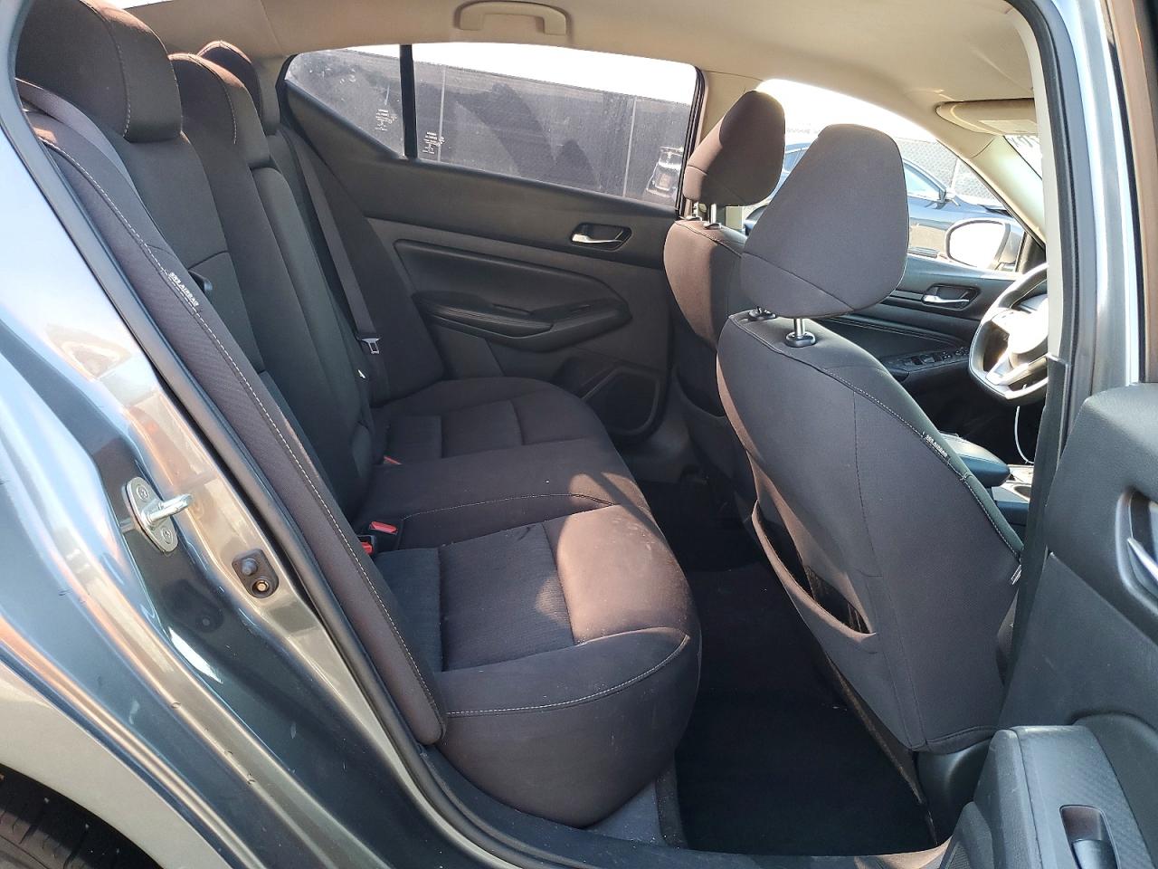 Nissan Altima S