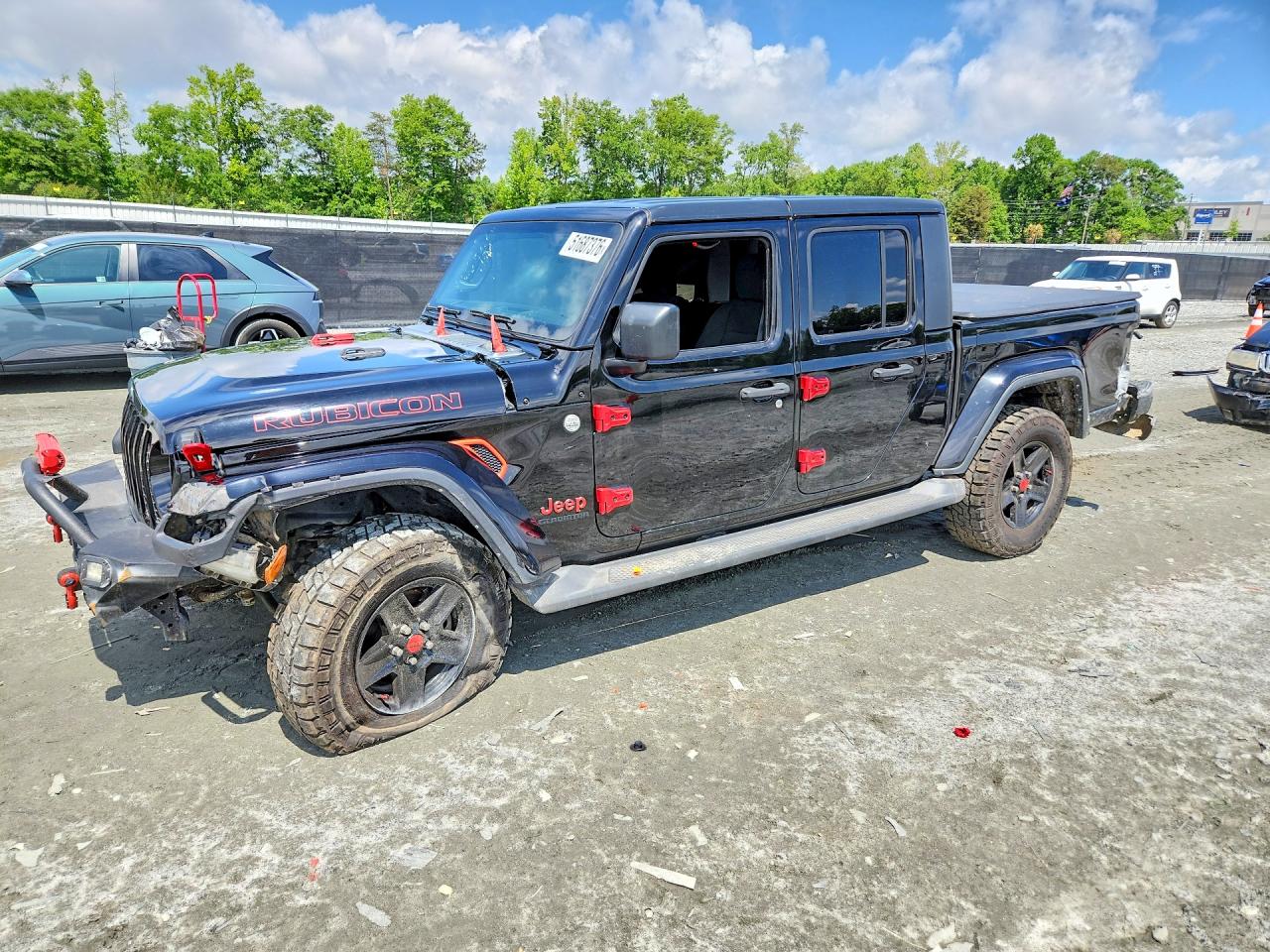 Salvage Jeep Gladiator Image