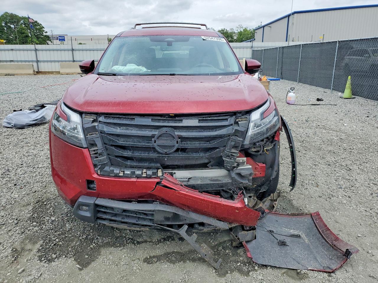 Nissan Pathfinder Platinum