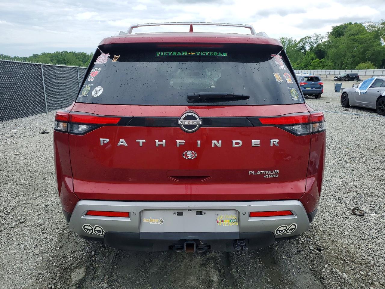 Nissan Pathfinder Platinum
