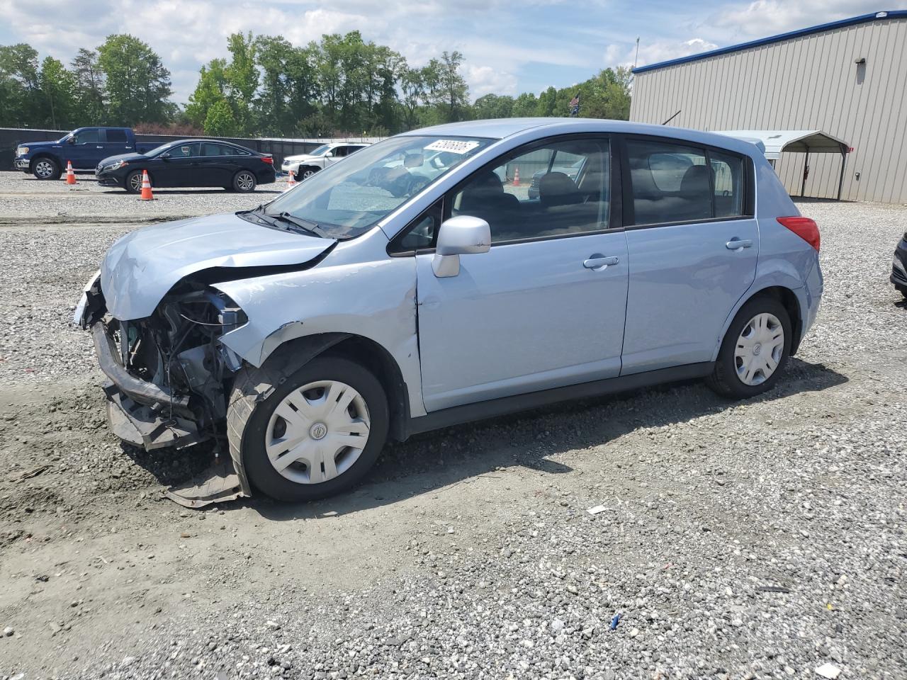 Salvage Nissan Versa Image