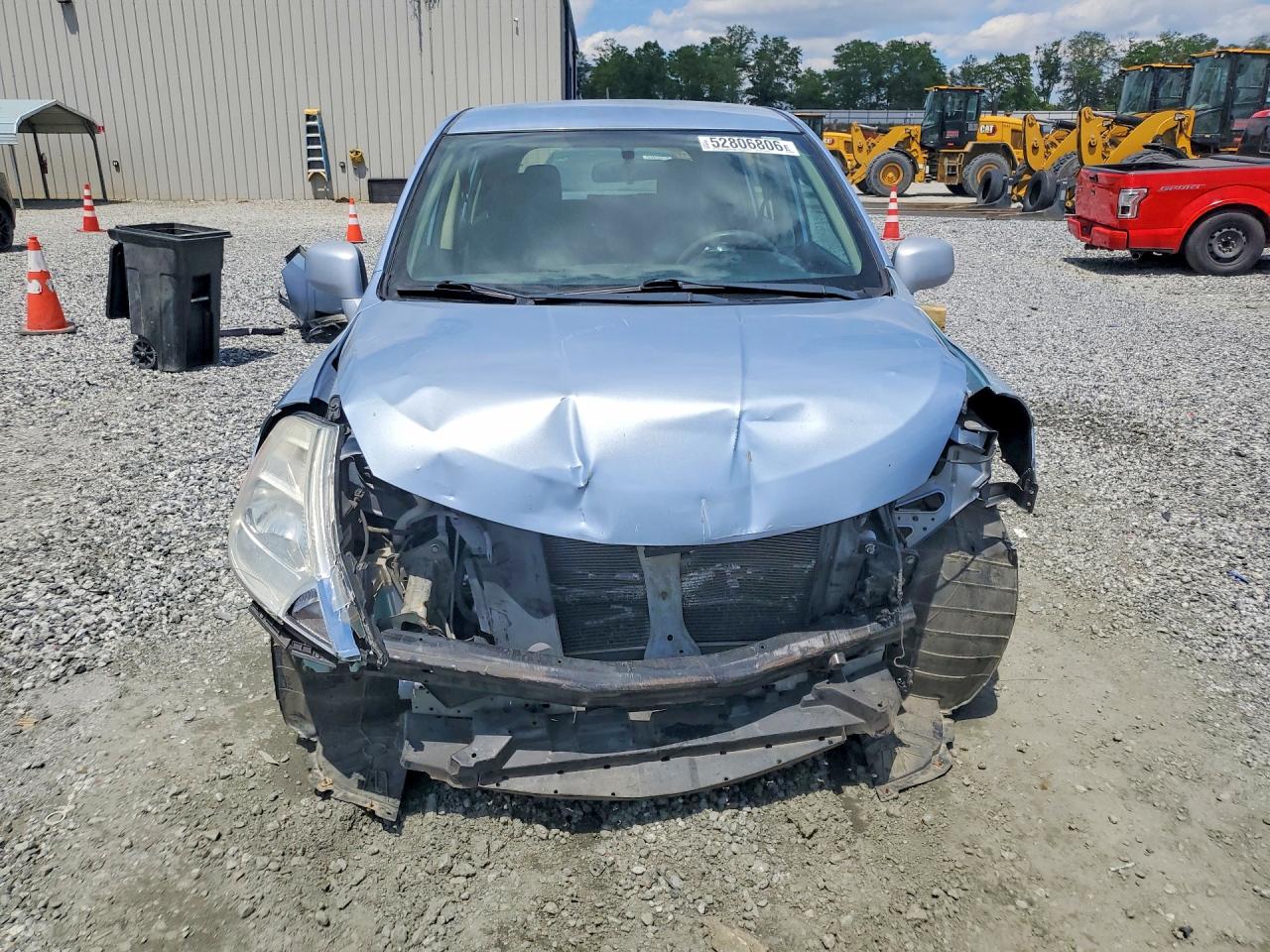 Nissan Versa 1.8 S