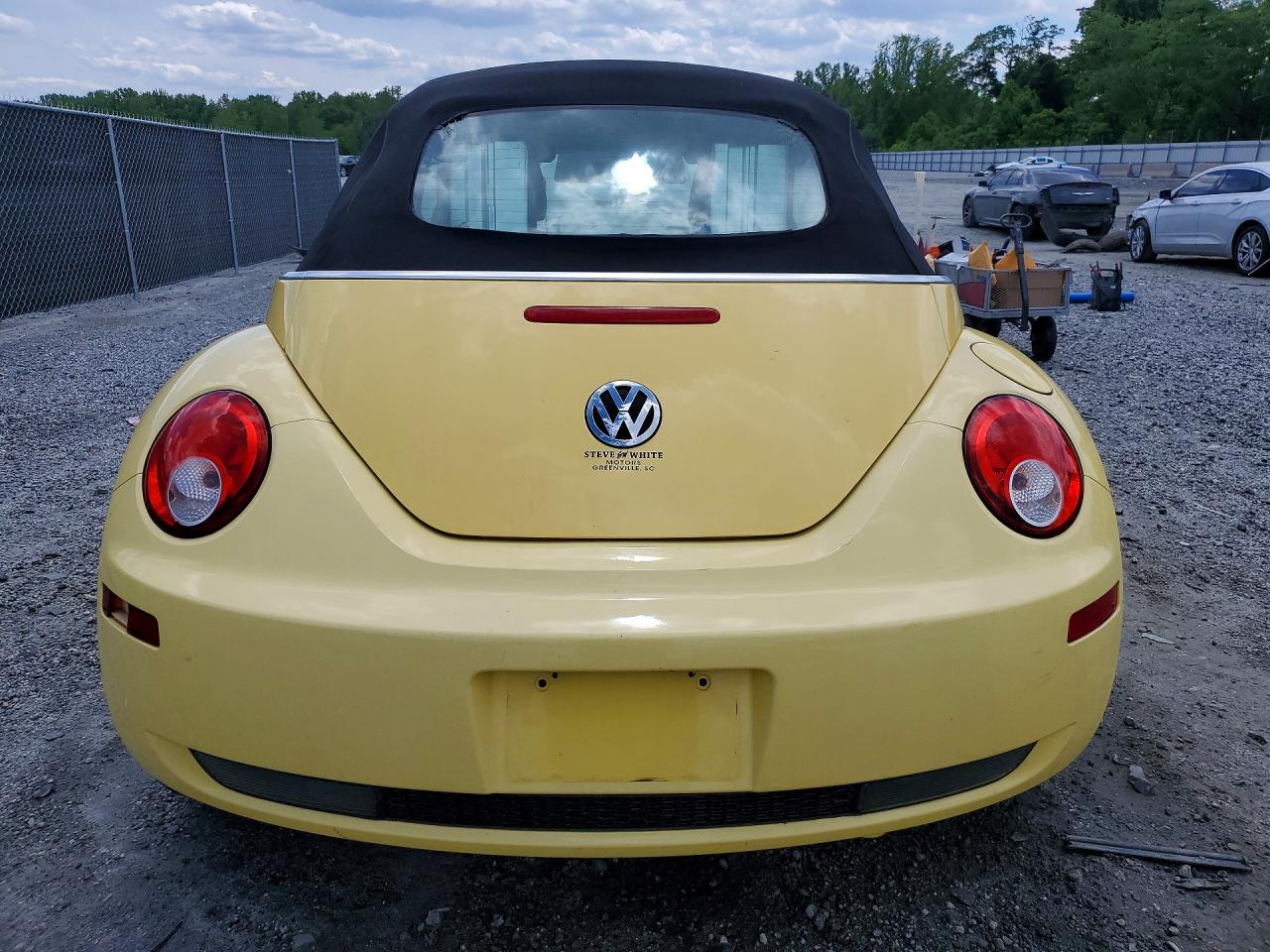 Volkswagen Beetle Convertible Se