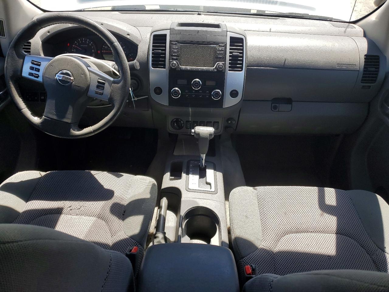 Nissan Frontier Sv
