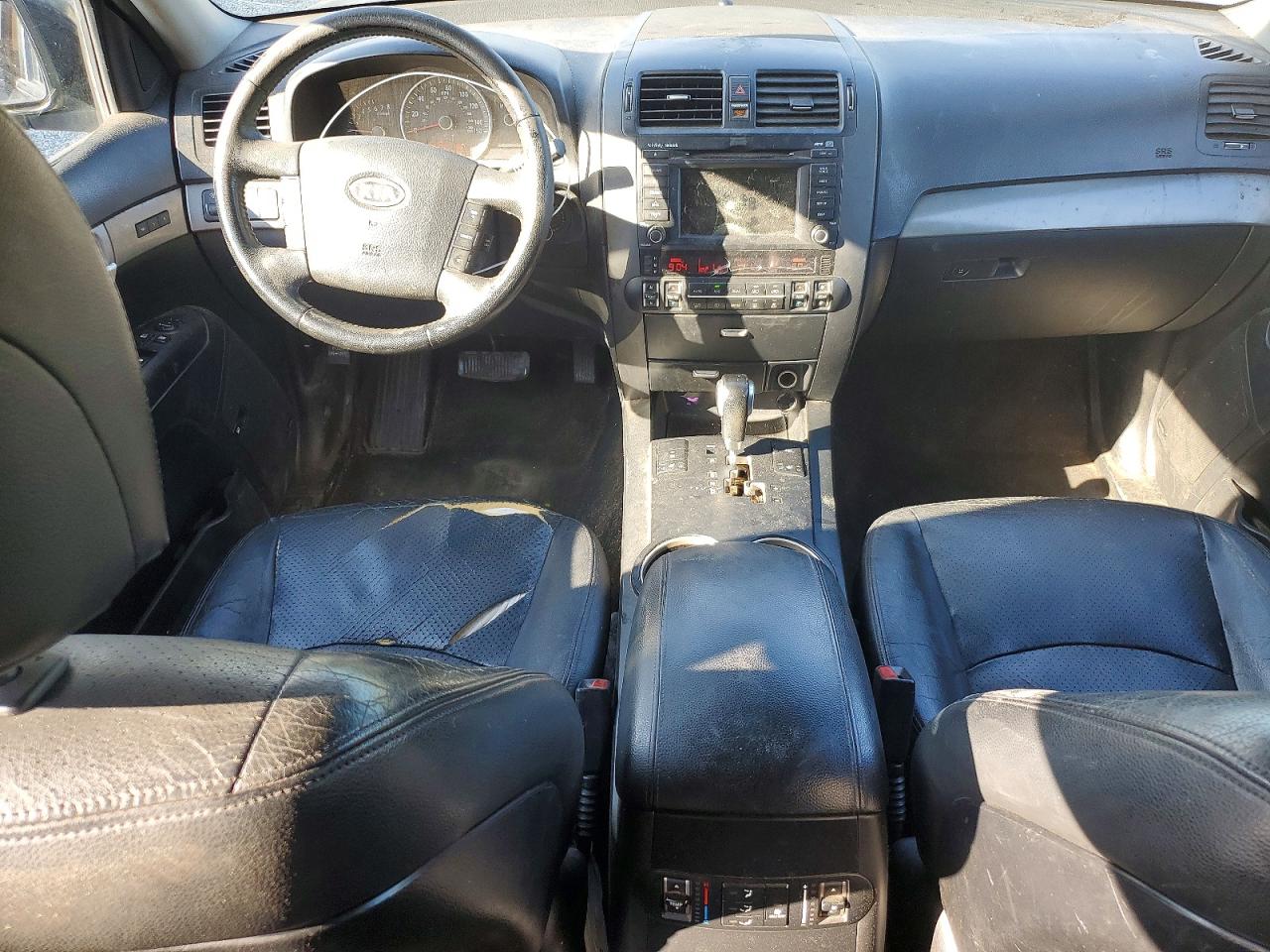Kia Borrego Lx