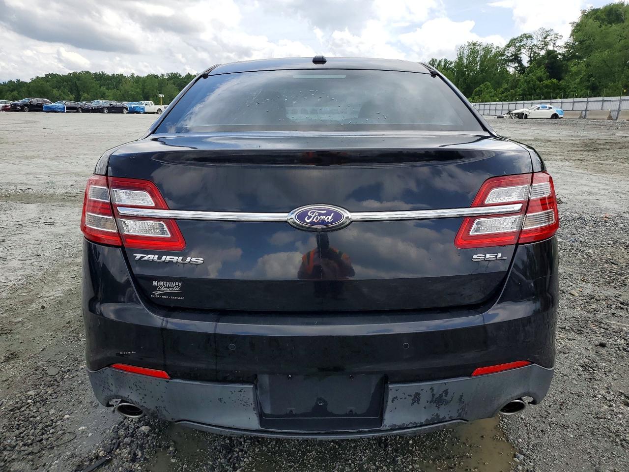 Ford Taurus Sel