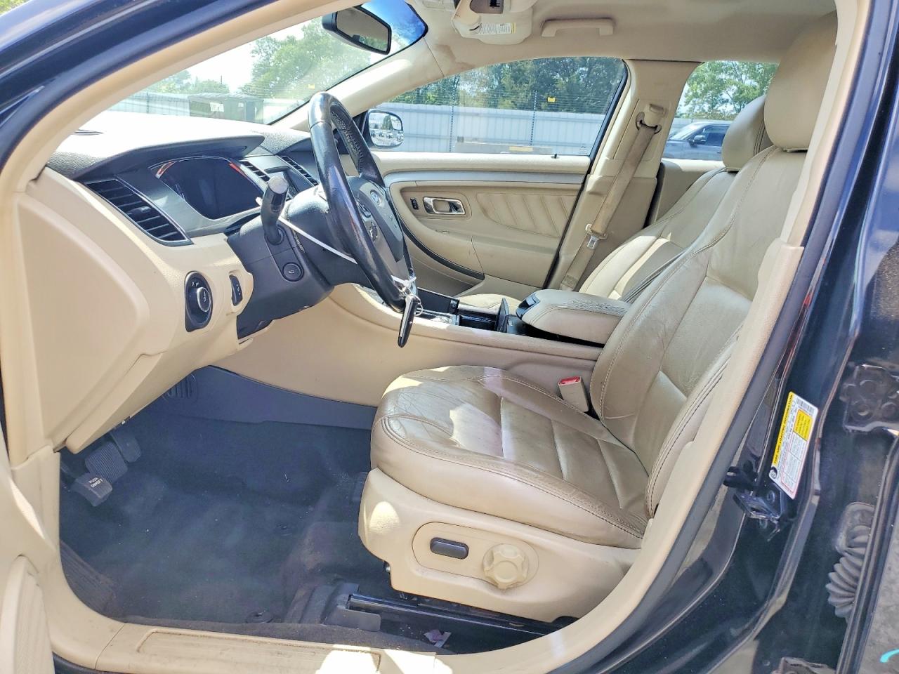 Ford Taurus Sel