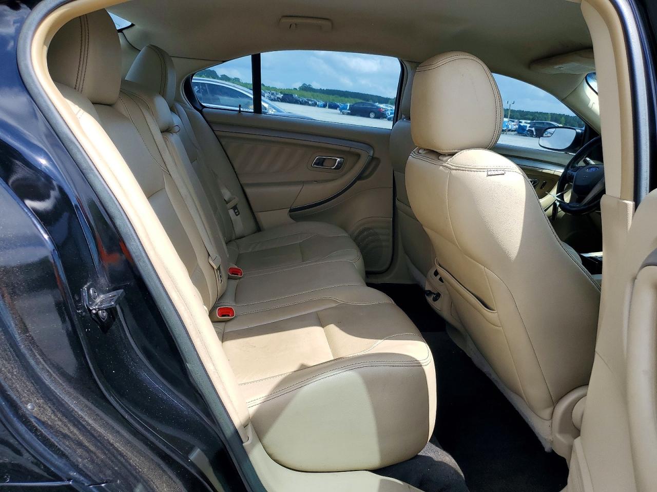 Ford Taurus Sel