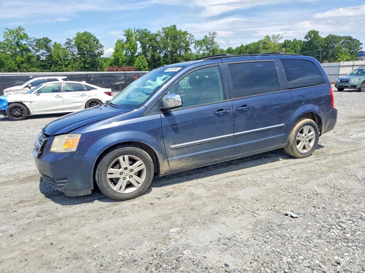 Salvage Dodge Caravan Image