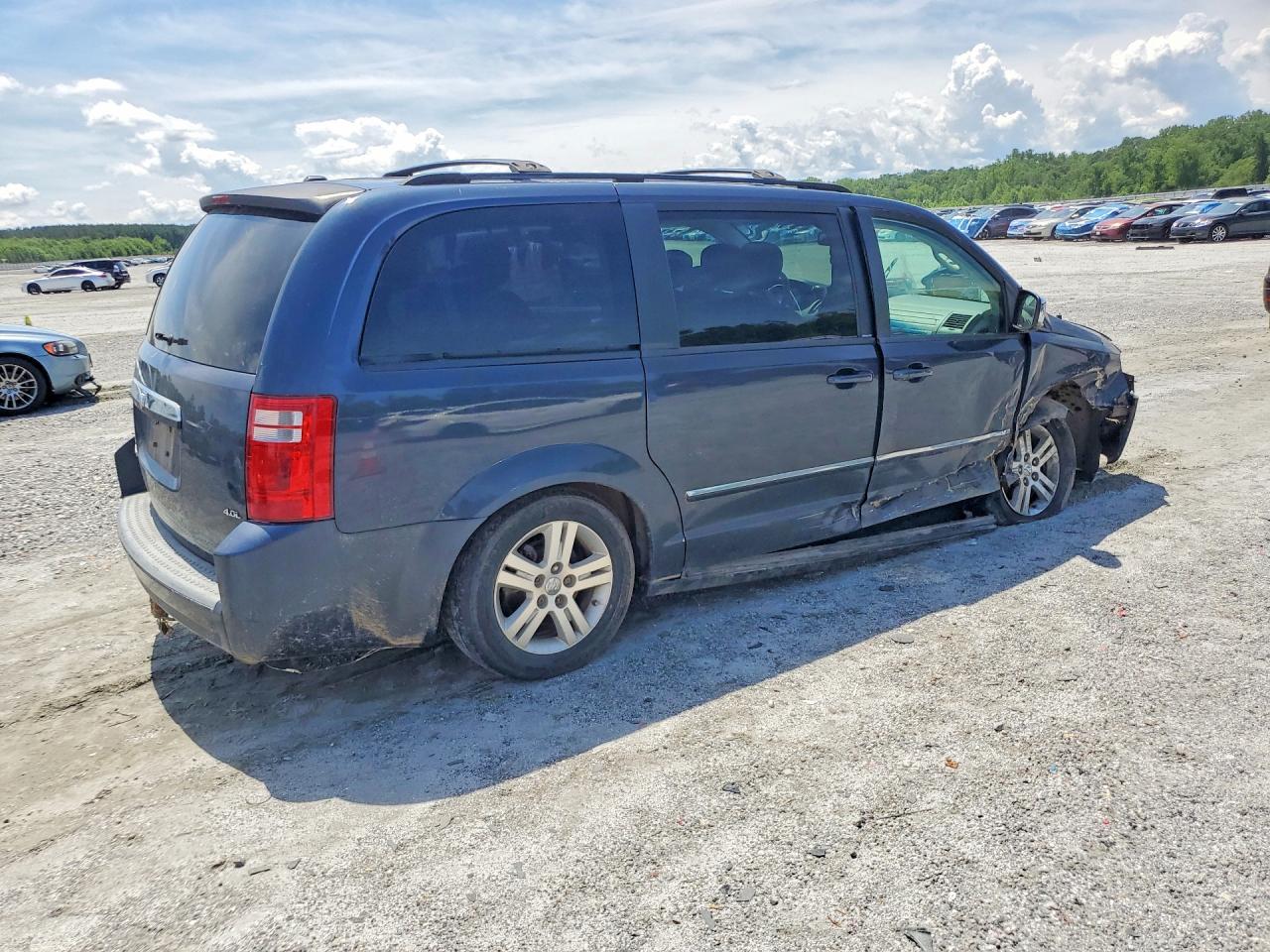Dodge Caravan Sxt