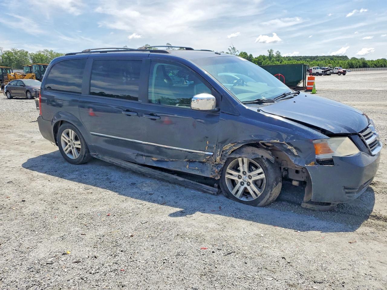 Dodge Caravan Sxt