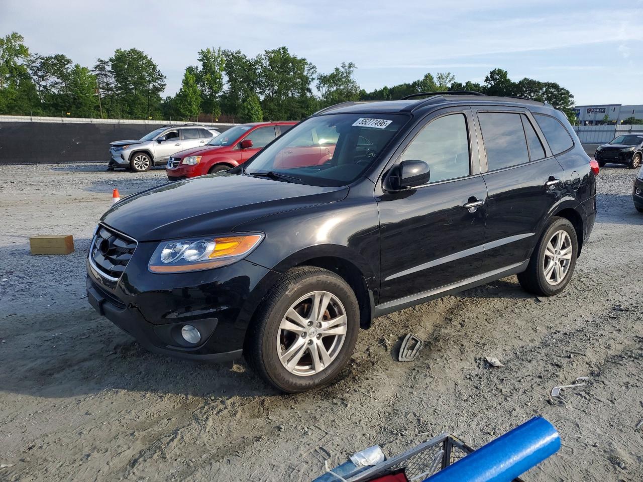 Salvage Hyundai SANTA FE Image