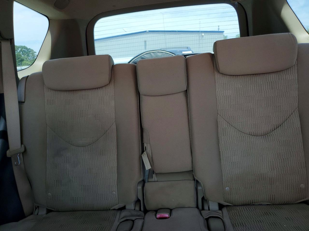 Toyota RAV4 Base
