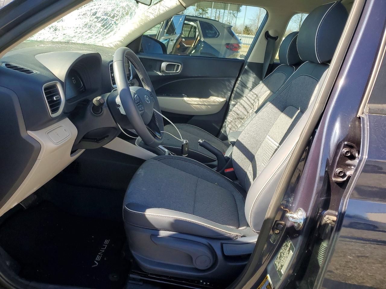 Hyundai VENUE Limited