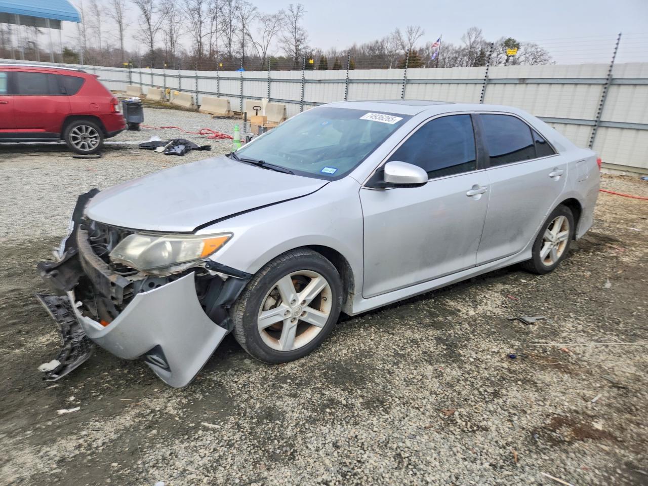 Salvage Toyota Camry Image