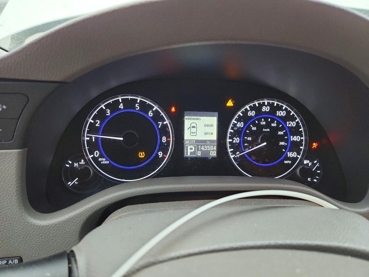 INFINITI G37 Base