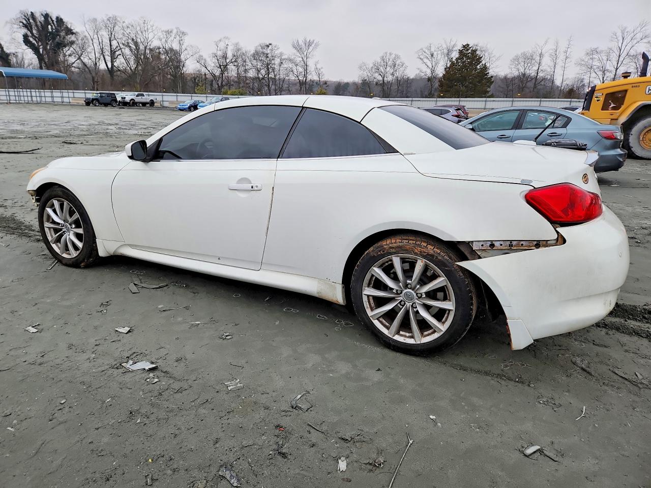 INFINITI G37 Base