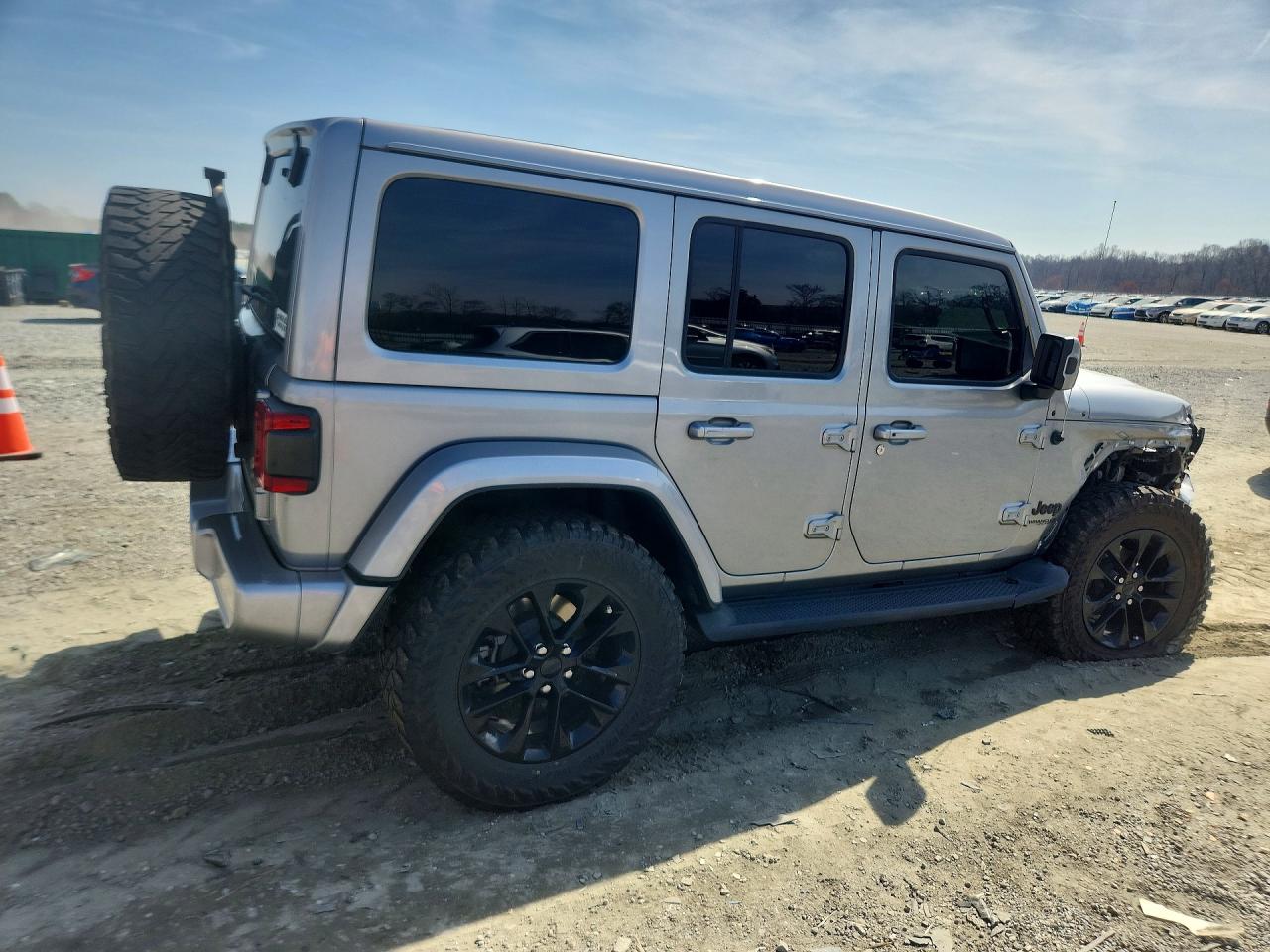 Jeep Wrangler Sahara