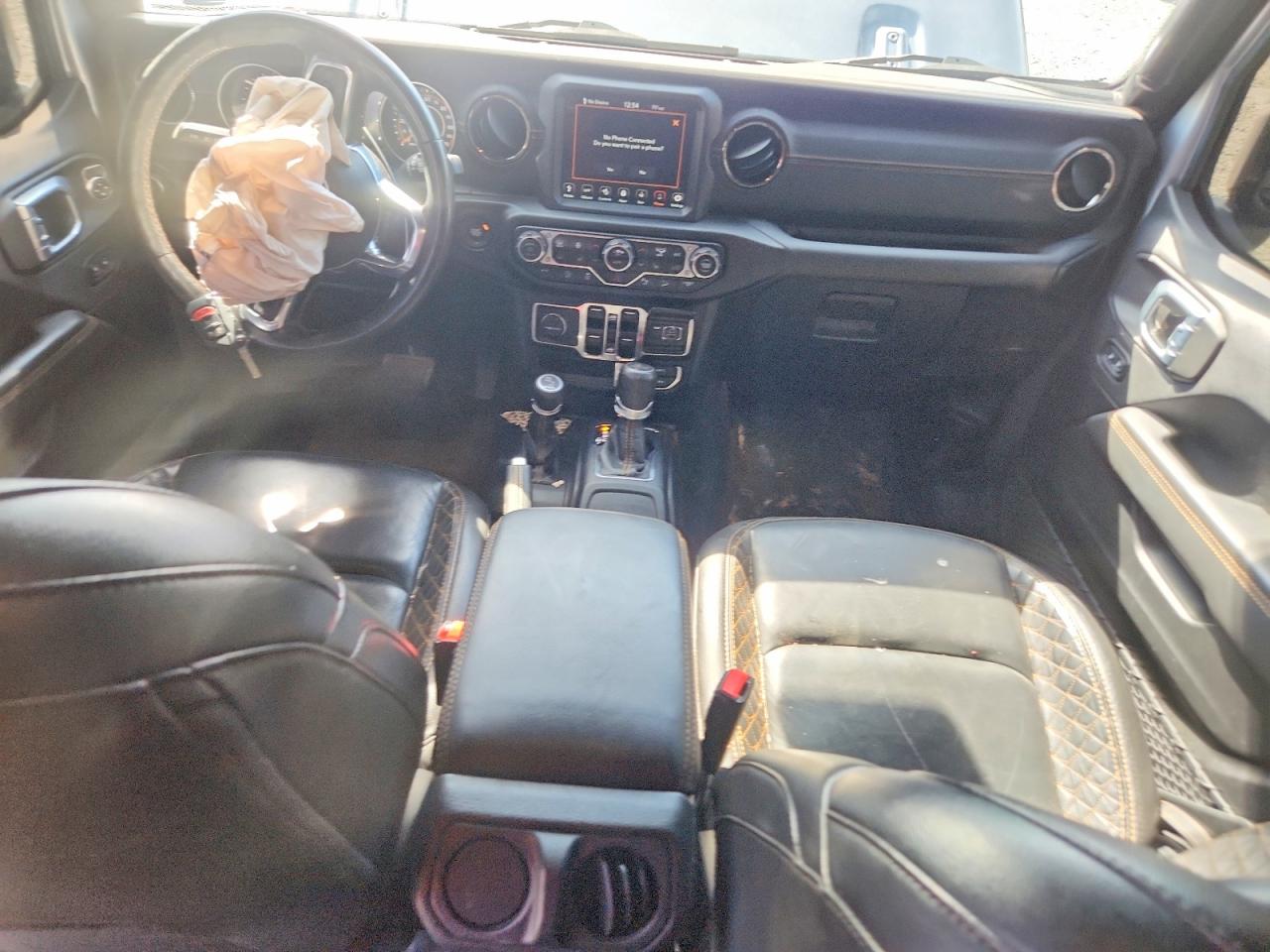 Jeep Wrangler Sahara