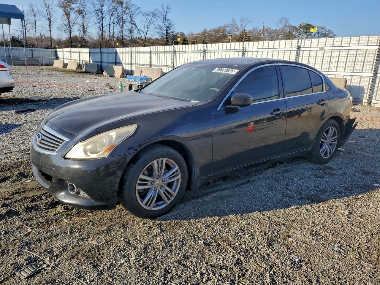 Salvage INFINITI G37 Image