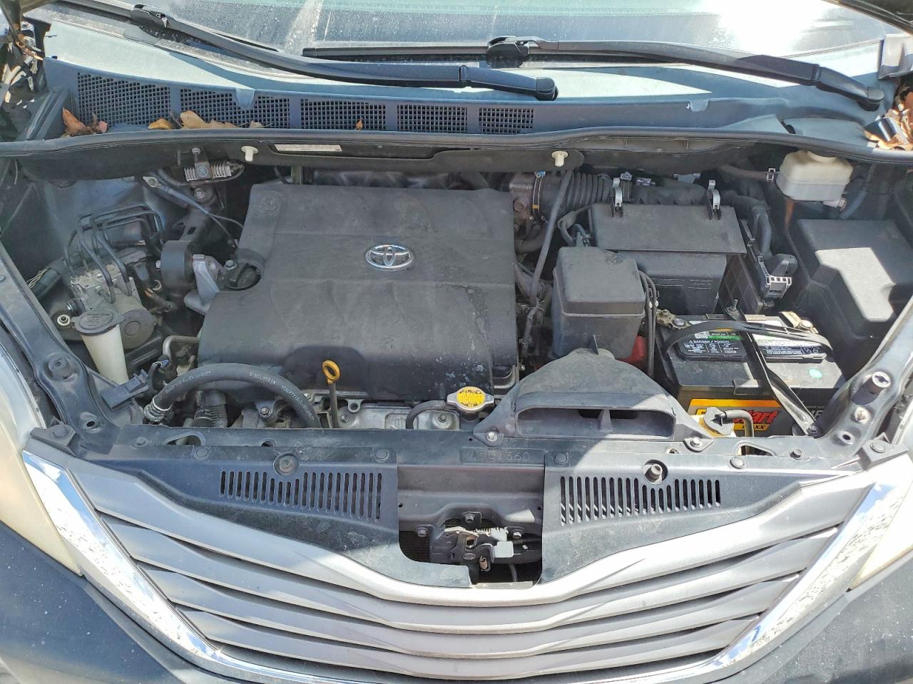 Toyota Sienna Xle 8-passenger