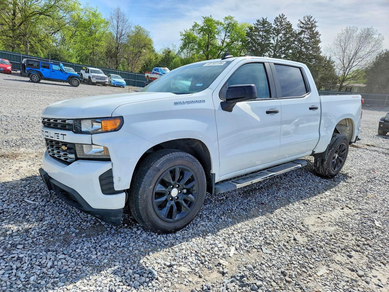 Salvage Chevrolet Silverado Image