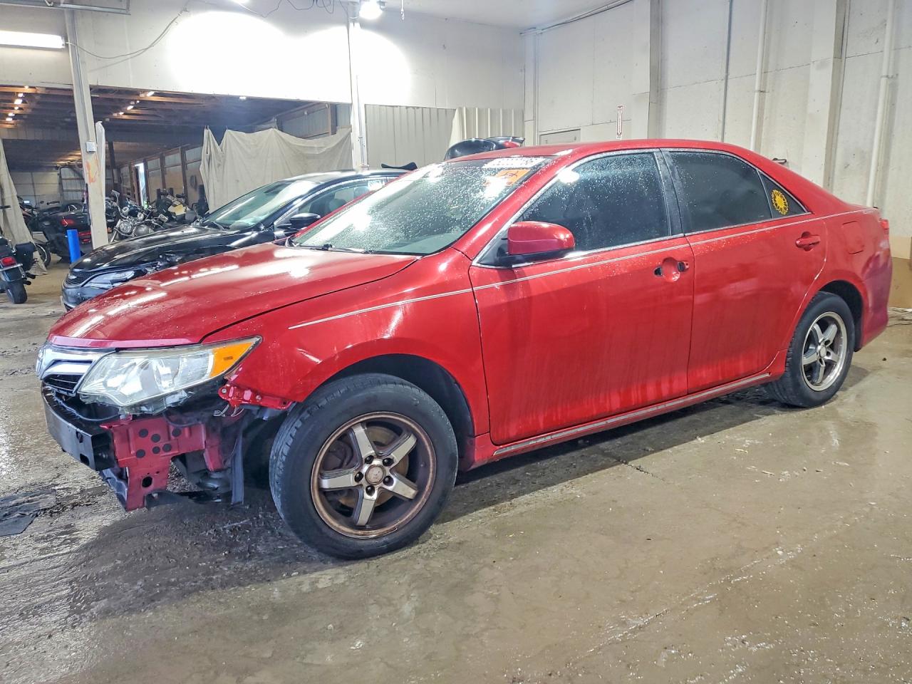 Salvage Toyota Camry Image