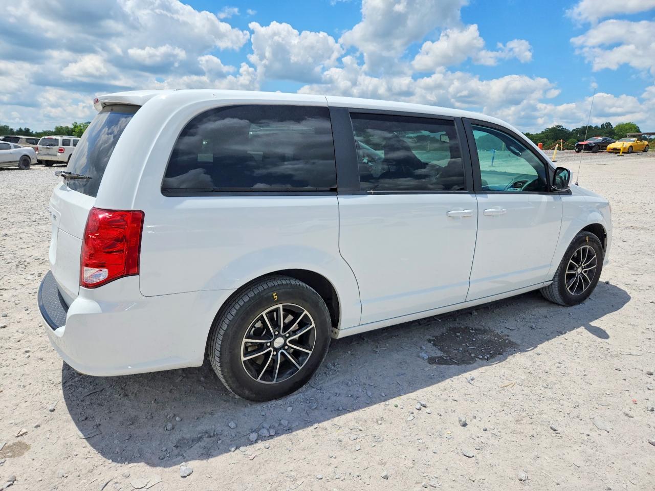 Dodge Caravan Se