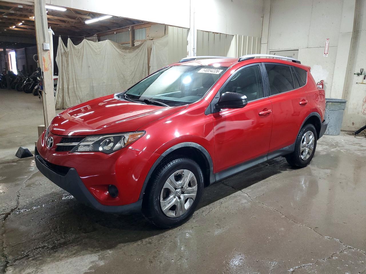 Salvage Toyota RAV4 Image