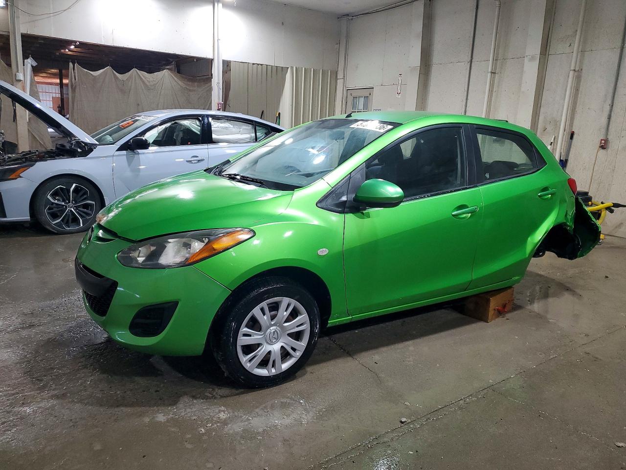 Salvage Mazda 2 Image
