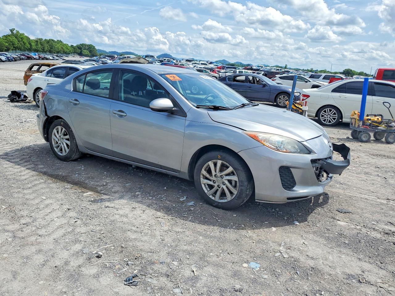 Mazda 3 I